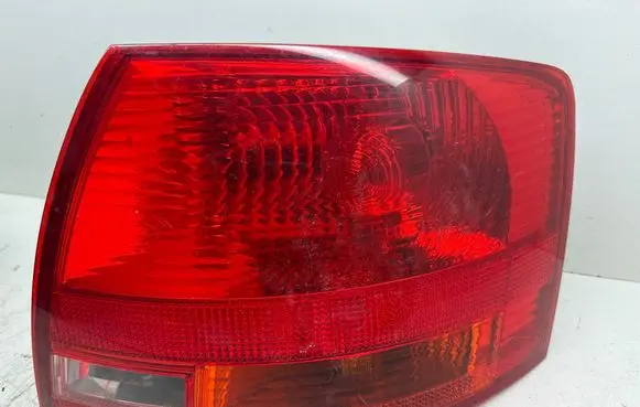 Audi A4 S4 B7 8E 8H Rear/tail lights 8E9945096E 484002 ULO748002
