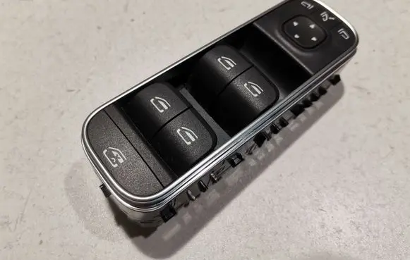 Mercedes-Benz GLB x247 Electric window control switch A1679059803