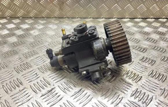 Opel Zafira B Fuel injection high pressure pump 0445010097