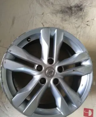 Nissan X-Trail T31 R17 alloy rim 17X7J40