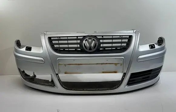 Volkswagen Polo IV 9N3 Front bumper 6Q0807221C