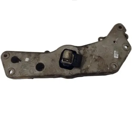 BMW 5 G60 G61 Engine mounting bracket 