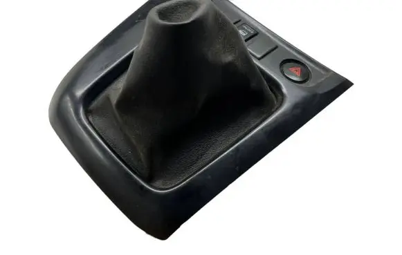 Nissan NV200 Gear shifter surround trim plastic 07000CM5X 68262BJ910 07000CN5X