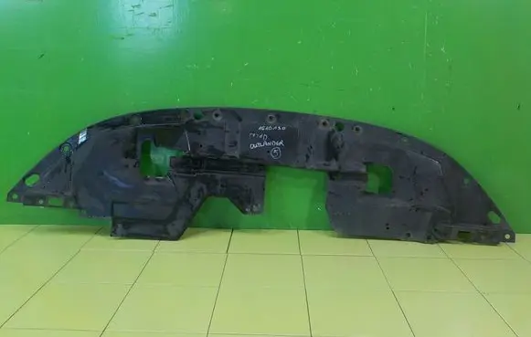 Mitsubishi Outlander Front bumper skid plate/under tray PRZOD