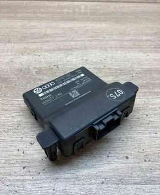 Volkswagen PASSAT B6 Gateway control module 3C0907530C 3C0907951A