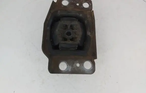 Ford Mondeo MK IV Engine mount bracket 6G917M121AC 6G917M121BC 30680699