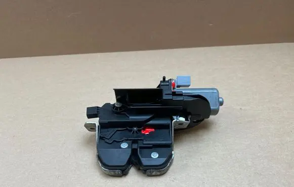 Porsche Cayenne (92A) Tailgate/trunk/boot lock/catch/latch 7P0827505K