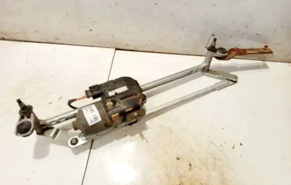 Volkswagen Jetta V Front wiper linkage and motor
