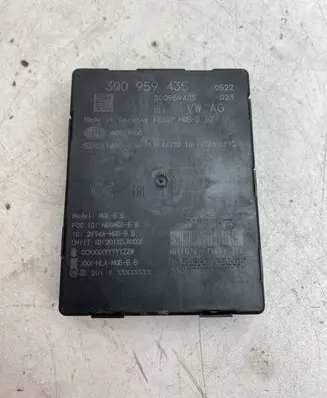 Volkswagen PASSAT B8 Keyless (KESSY) go control unit/module 3Q0959435