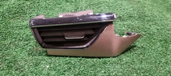 Skoda Kamiq Dashboard side air vent grill/cover trim 655819701f