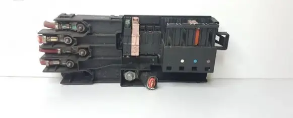 Mercedes-Benz E W211 Fuse module A2115452301