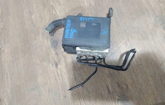 Ford Mondeo MK V ABS Pump