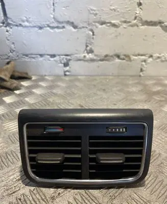 Audi A4 S4 B8 8K Rear air vent grill 8K0819203D