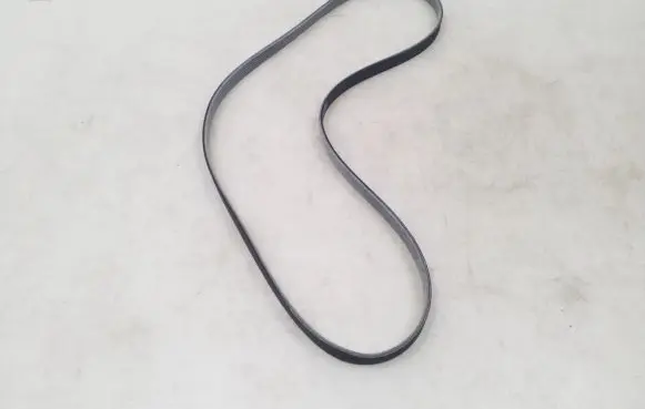 BMW 1 E82 E88 Alternator belt 
