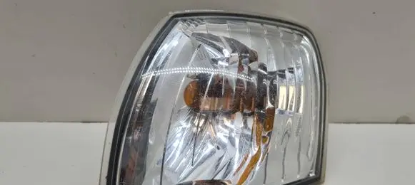Mazda Demio Front indicator light P1002