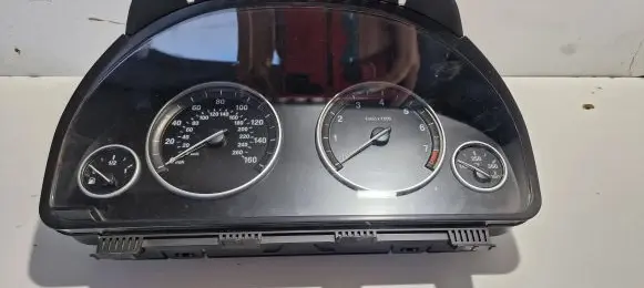 BMW 5 F10 F11 Speedometer (instrument cluster) 9280481 37892291 1802021