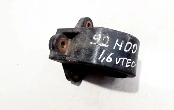 Honda Civic Engine mount bracket av68907