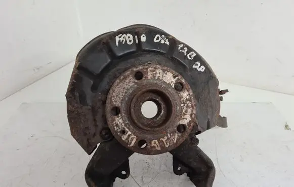 Skoda Fabia Mk2 (5J) Front wheel hub spindle knuckle