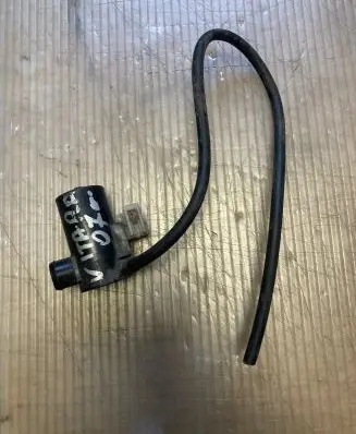 Suzuki Grand Vitara II Windscreen/windshield washer pump
