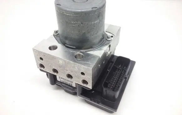 Mercedes-Benz E C207 W207 ABS Pump A2124313512 0265236369 0265951614