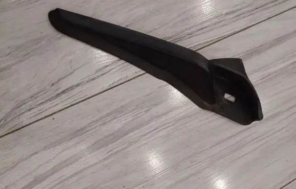 Renault Clio IV Wiper trim 668630559r