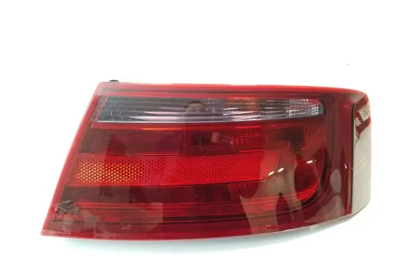 Audi A5 8T 8F Rear/tail lights 8T8945096