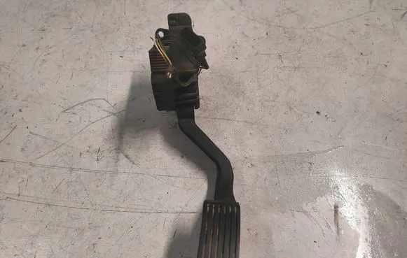 Fiat Ducato Accelerator throttle pedal 1369473080