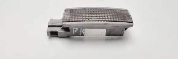 Volkswagen PASSAT B5 Other interior light 3B0947113