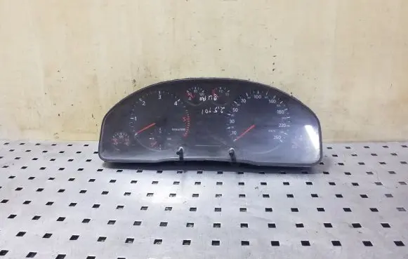 Audi A6 S6 C5 4B Speedometer (instrument cluster) 4B0919860E 8L0919272A