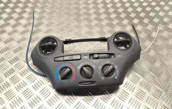 Toyota Yaris Climate control unit 758277 1846486