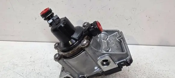 KIA Niro Clutch master cylinder 410502B120