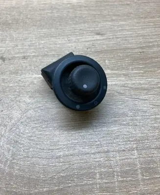 Renault Scenic I Wing mirror switch 7700847433E