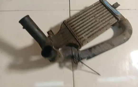 Opel Zafira A Intercooler radiator 