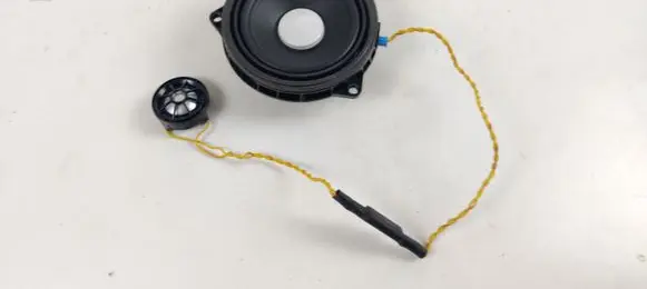 BMW i3 High frequency speaker in the rear doors 9226357