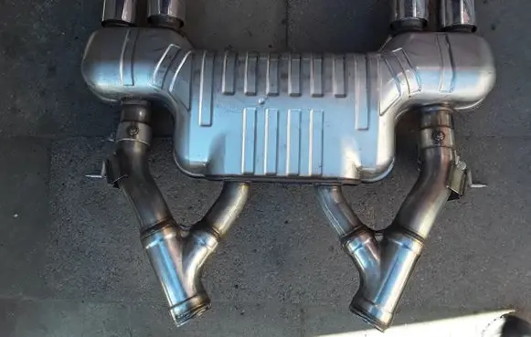 Muffler/silencer