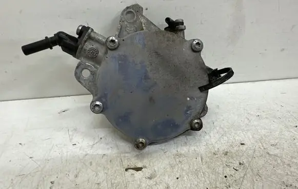Peugeot 308 Vacuum pump