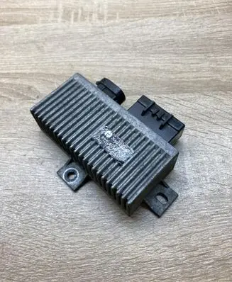 Renault Scenic I Glow plug pre-heat relay 7700111525
