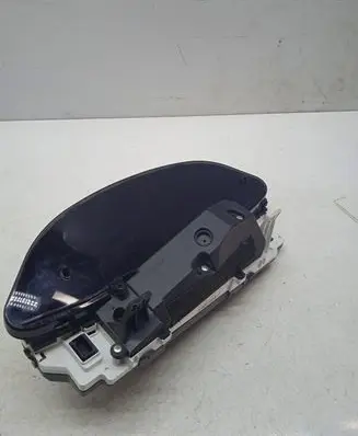 Toyota Yaris Speedometer (instrument cluster) 838000D690D