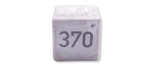 Volkswagen PASSAT B5 Other relay 8D0951253
