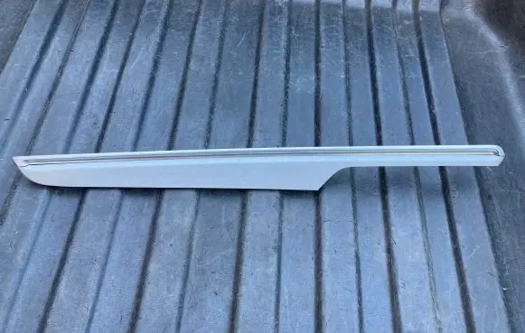 Porsche Macan (95B) Trim molding 95B867410 36165582 95B867410H