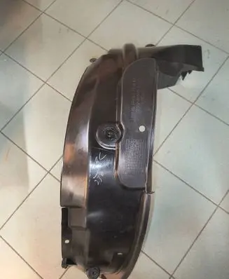 Suzuki Alto Front arch 72322m68k00