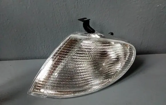Volkswagen Sharan Front indicator light 01545595 0910111213
