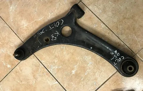 Mitsubishi Colt Front lower control arm/wishbone