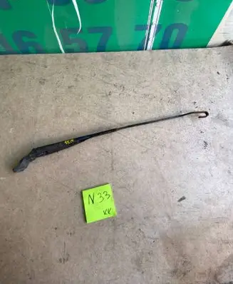 Mercedes-Benz Vito Viano W638 Front wiper blade arm A6388202344
