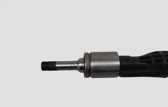 BMW 5 F10 F11 Fuel injector 756860713 0261500063
