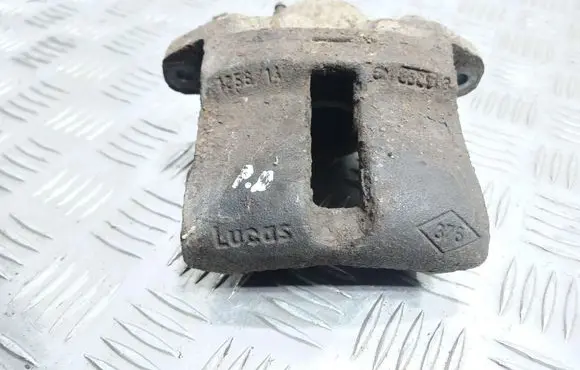 Renault Megane I Front brake caliper