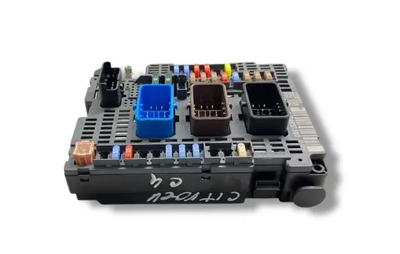 Citroen C4 II BSM Control unit S820022842 BSMZ0100 9674921580