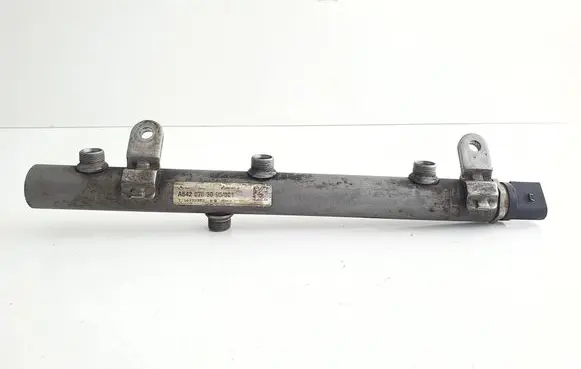Mercedes-Benz C W204 Fuel main line pipe A6420703095