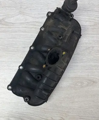 Volkswagen PASSAT B6 Intake manifold 
