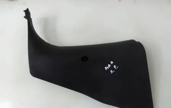 Mercedes-Benz B W245 Foot area side trim A1696800106